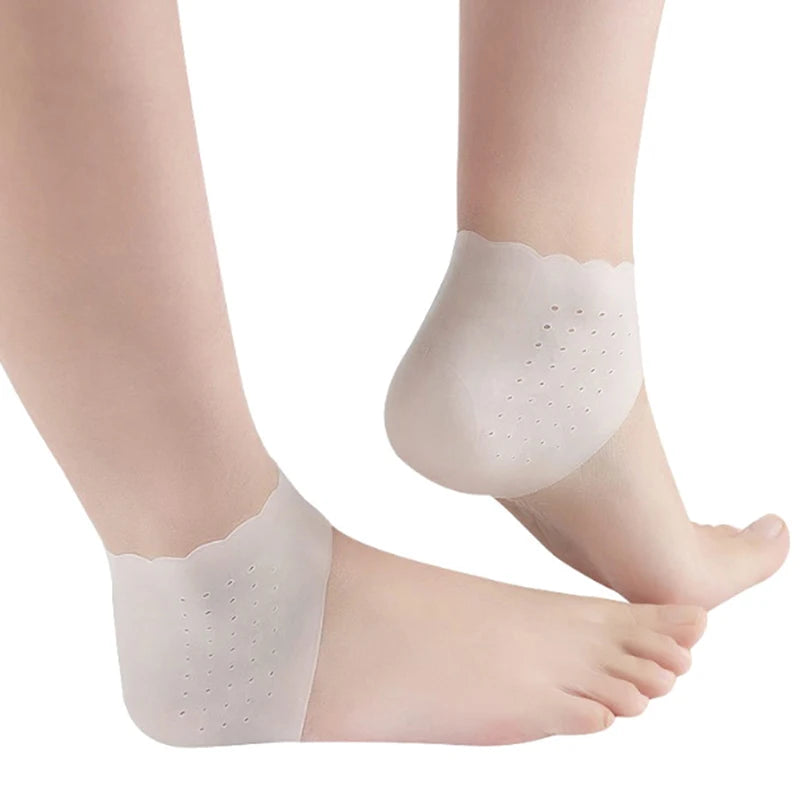 Say goodbye to cracked heels and dry foot skin with our Moisturizing Gel Heel Socks. Made from soft, breathable silicone, these anti-slip socks help repair heel cracks, soften dead skin, and protect your feet. Perfect for pampering and soothing your feet at home.